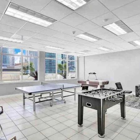 Apartamento Luxurious Private Unit With Parking Miami Exterior foto